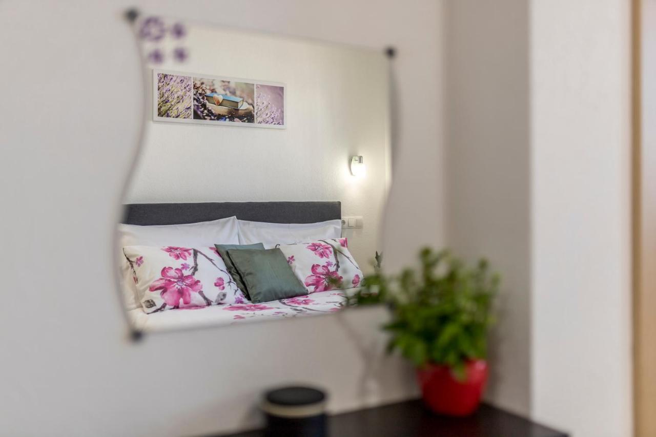 Apart Sa Terasom 250M Od Plaze,Parking,Wi Fi,Rostilj Трогир Екстериор снимка